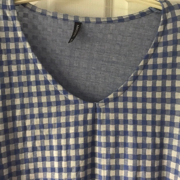 Blue and white checkered shirt - Picture 2 of 5